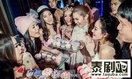 泰国女星Ning的生日老公办Party庆生