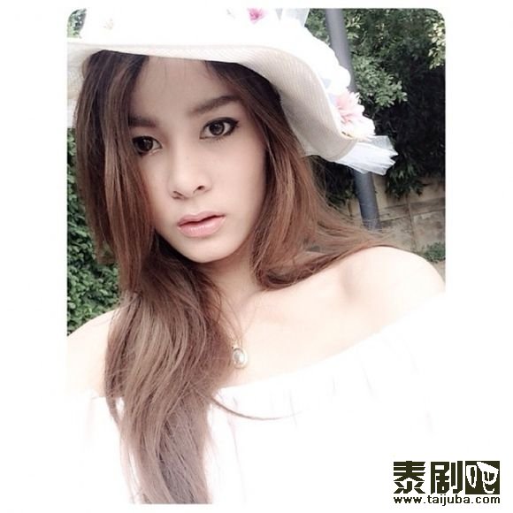 泰星Baifern个人写真照片