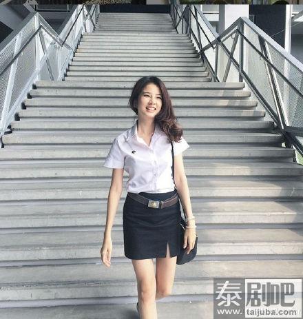 泰剧《荷尔蒙》主演们的大学校服秀