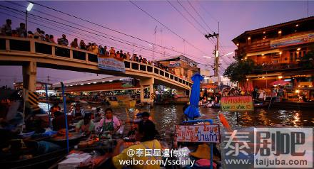 泰国旅游：知名水上市场