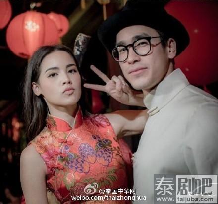 泰星Yaya与Nadech合影