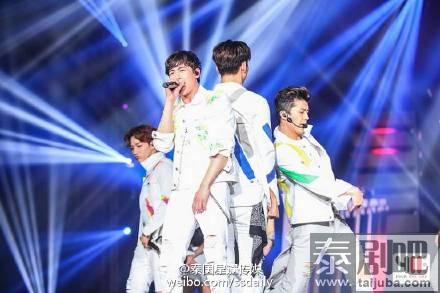 韩国团体2PM曼谷演唱会现场照