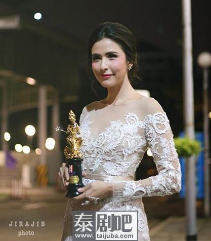 泰星Rita出席2016 Mekhala Award颁奖典礼