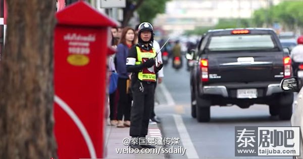 泰国春武里府发生交通事故