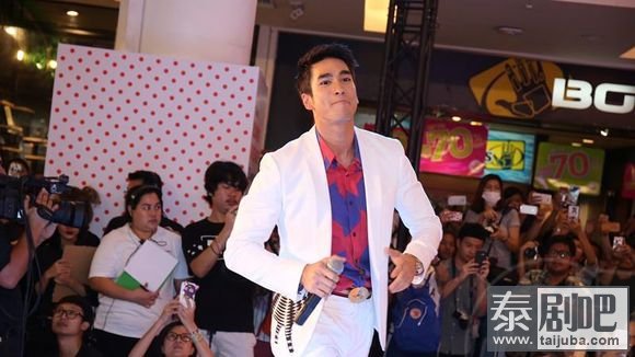 泰星Nadech