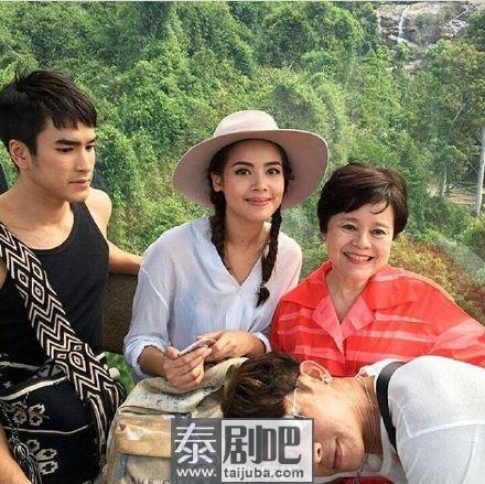 泰星Nadech杂志《Traveller's Companion》拍摄照