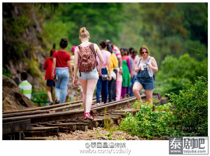 泰国北碧府铁路沿途风景