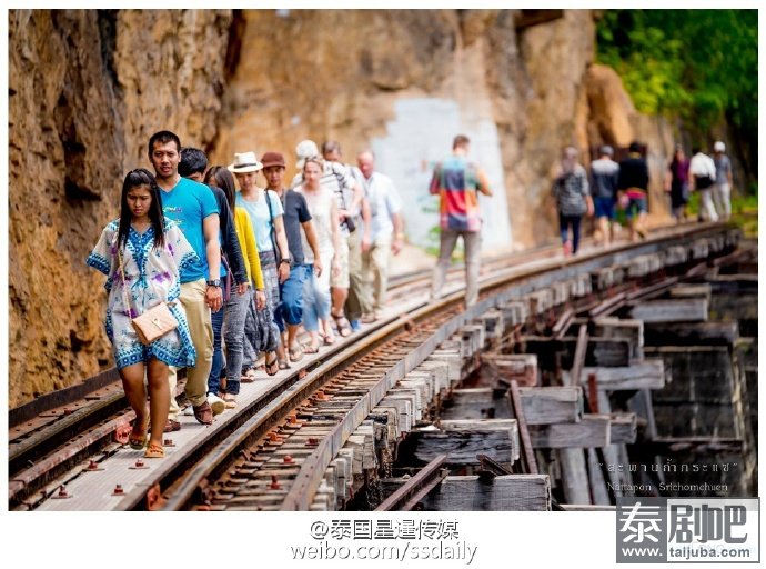 泰国北碧府铁路沿途风景