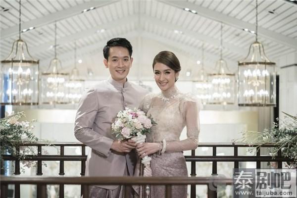 泰星Noey&Arm举行泰式订婚仪式