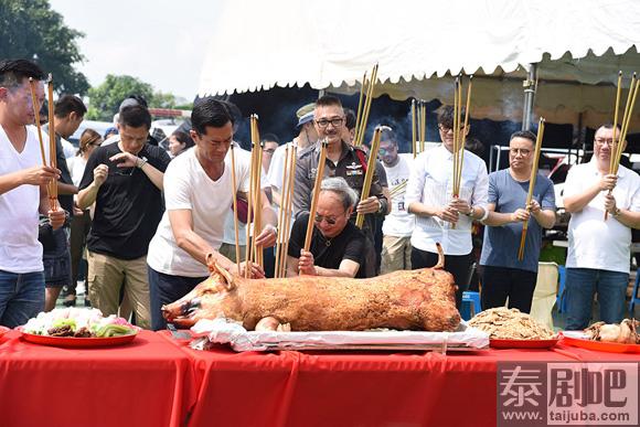 电影《贪狼》拍摄剧照开机照