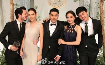 泰星Matt与Taew都携男友参加友人婚礼