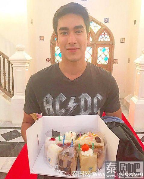 泰星Nadech