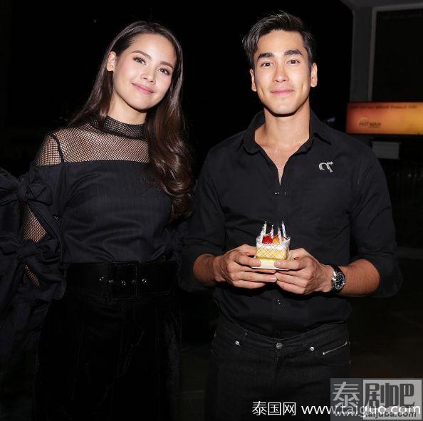 泰星Nadech与Yaya