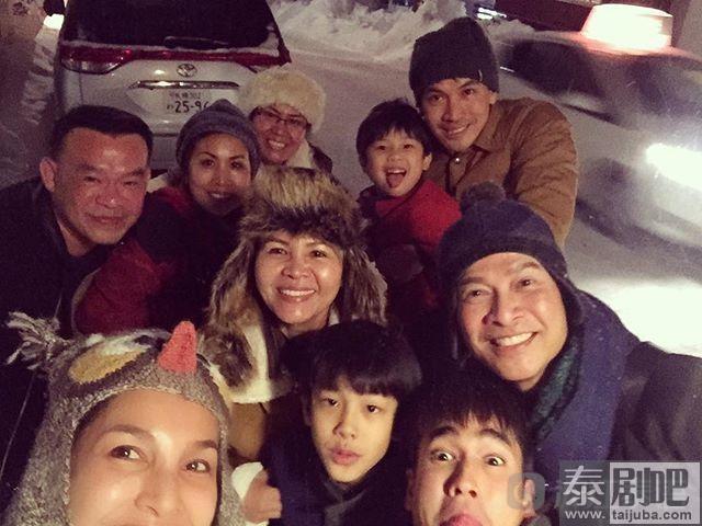 泰星Nadech&Ken新年举家出游北海道