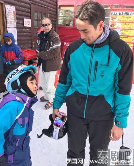 泰国Ken&Nadech两代男神同游日本