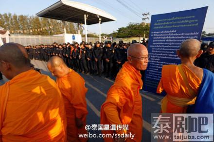 泰国军警集结逮捕法身寺住持