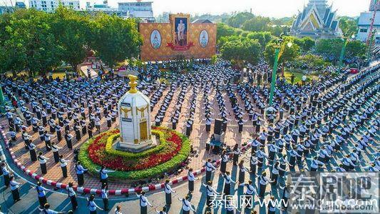 泰国4万人齐舞献祭孔敬神庙