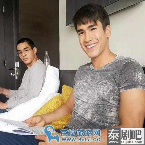 泰星Nadech与弟弟Kan形影不离