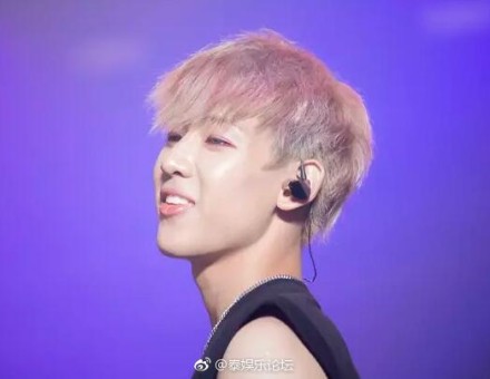 中泰混血明星Bambam