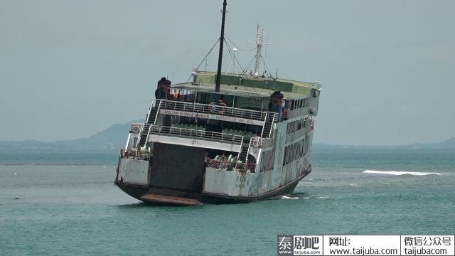 泰国帕岸岛渡轮Racha 6号搁浅