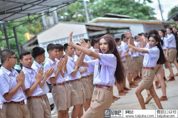 泰国猜也奔府Chaiyabhum Bhakdee Chumphon School学生