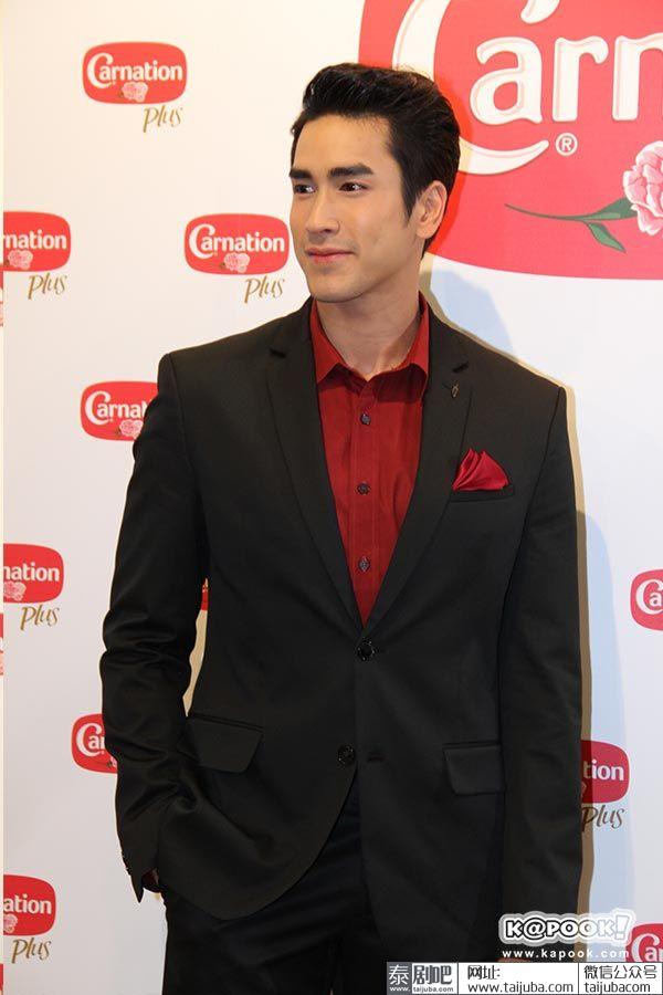 泰星Nadech